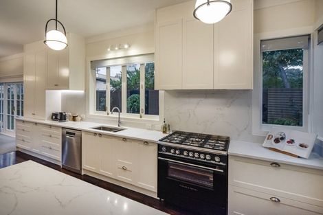 Photo of property in 1a Glen Road, Stanley Point, Auckland, 0624