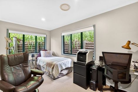 Photo of property in 16 Awarua Crescent, Havelock North, 4130
