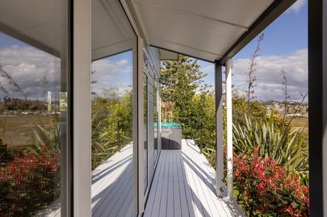 Photo of property in 58 Hall Road, Matua, Tauranga, 3110