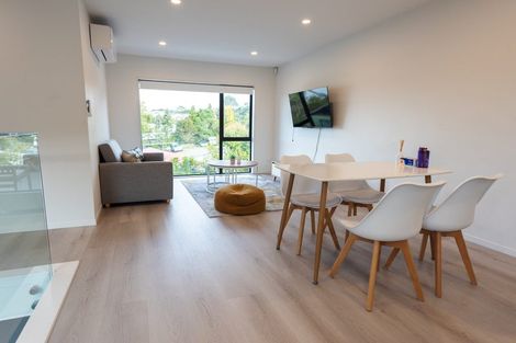 Photo of property in 5/236 Albany Highway, Schnapper Rock, Auckland, 0632