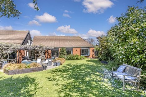 Photo of property in 12 Greystoke Lane, Avonhead, Christchurch, 8042