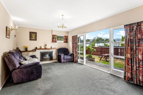 Photo of property in 1 Ruapae Grove, Trentham, Upper Hutt, 5018