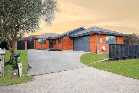 Photo of property in 5 Chancery Close, Hamilton East, Hamilton, 3216