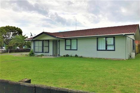 Photo of property in 19 Burbank Avenue, Manurewa, Auckland, 2102