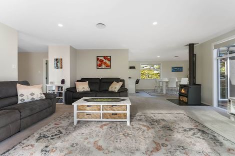 Photo of property in 15 Kurupae Road, Hilltop, Taupo, 3330