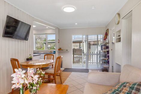 Photo of property in 13 Boulton Road, Levin, 5510