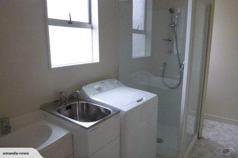 Photo of property in 21/125u Queens Drive, Lyall Bay, Wellington, 6022