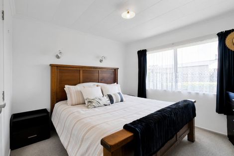 Photo of property in 3 Maralyn Place, Bell Block, New Plymouth, 4312