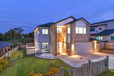 Photo of property in 99 Keri Vista Rise, Papakura, 2110