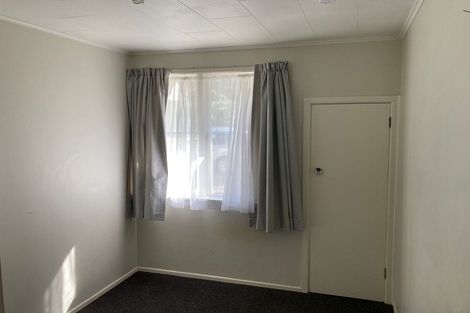 Photo of property in 87 Queens Drive, Lyall Bay, Wellington, 6022