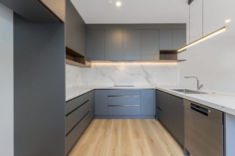 Photo of property in 7 Endurance Rise, Orewa, 0931