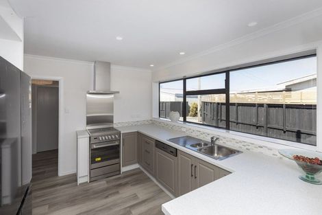 Photo of property in 10 Westerleigh Street, Bishopdale, Christchurch, 8053