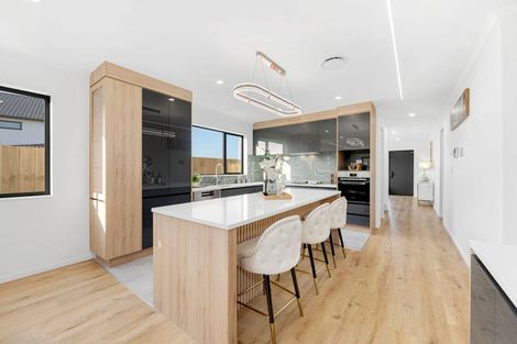 Photo of property in 13 Cyperus Street, Flat Bush, 2019