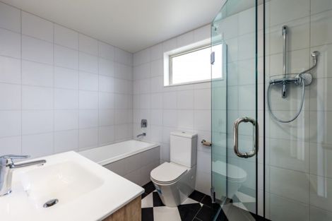 Photo of property in 11 Franheim Crescent, Orewa, 0931