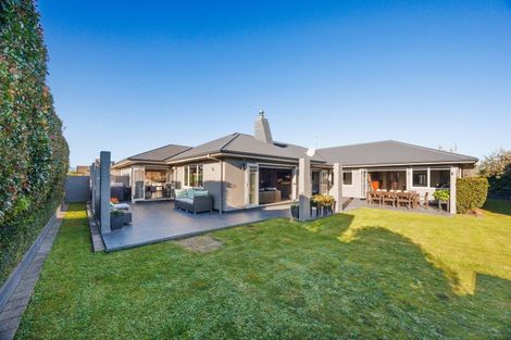 Photo of property in 12 Liberty Grove, Kelvin Grove, Palmerston North, 4414