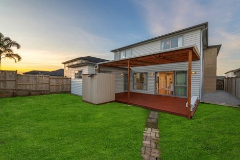 Photo of property in 35 Clady Drive, Flat Bush, Auckland, 2019