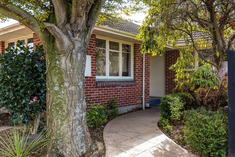 Photo of property in 14 Staveley Street, Avonhead, Christchurch, 8042