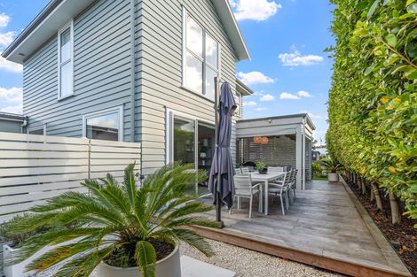 Photo of property in 9 Symes Drive, Red Beach, 0932