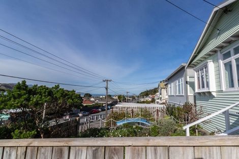 Photo of property in 192 Sutherland Road, Lyall Bay, Wellington, 6022