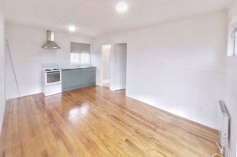 Photo of property in 1/4 Mickle Street, Te Atatu South, Auckland, 0610