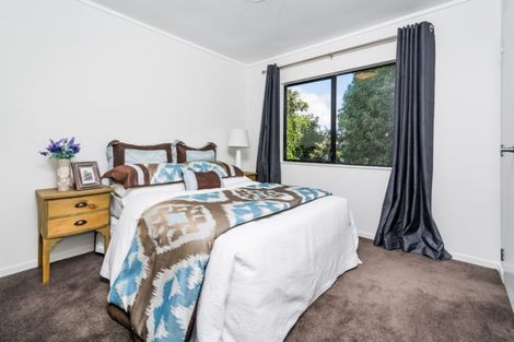 Photo of property in 6/23b View Road, Glenfield, Auckland, 0627