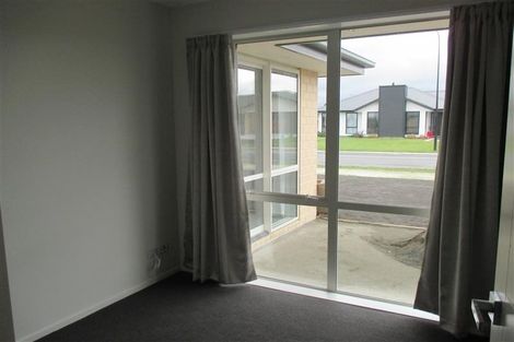 Photo of property in 31 Faringdon Boulevard, Rolleston, 7615