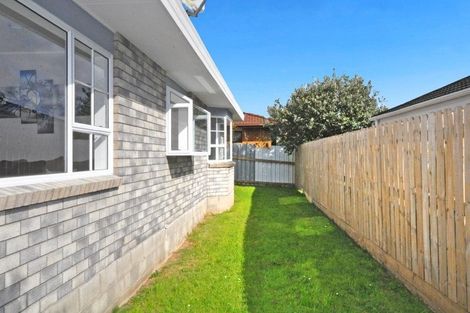 Photo of property in 2/45 Great South Road, Papakura, 2110