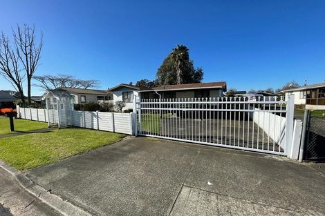 Photo of property in 4 Le Havre Place, Takanini, 2112