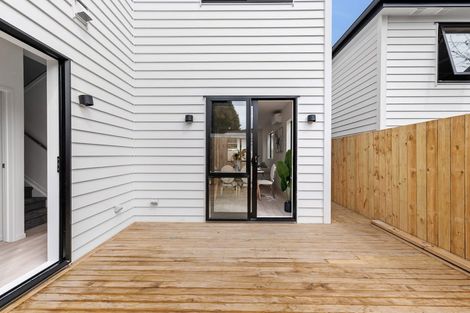Photo of property in 49b Vera Road, Te Atatu South, Auckland, 0610
