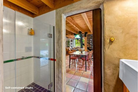Photo of property in 42 Dysart Lane, Kumeu, 0891