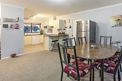Photo of property in 1 Hawkley Close, Flat Bush, Auckland, 2019