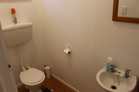 Photo of property in 1/11 Crieff Street, Northland, Wellington, 6012