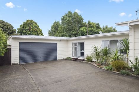 Photo of property in 75 Kitchener Road, Waiuku, 2123