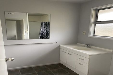 Photo of property in 1/27 Thorrington Road, Cashmere, Christchurch, 8022