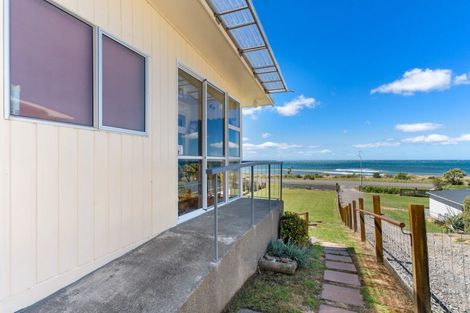 Photo of property in 265 Mataikona Road, Mataikona, Tinui, 5889