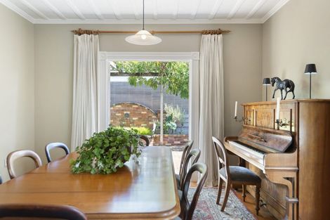 Photo of property in 6 Glade Place, Birkenhead, Auckland, 0626