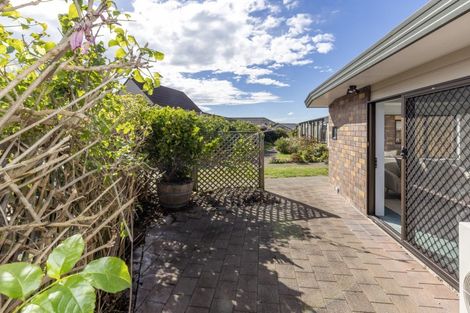 Photo of property in Rimu Village, 13/72 Rimu Road, Raumati Beach, Paraparaumu, 5032