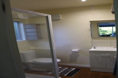 Photo of property in 46 Curtis Street, Northland, Wellington, 6012