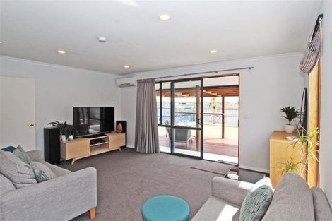 Photo of property in 15 Duffy Place, Stoke, Nelson, 7011