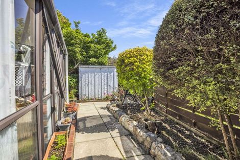Photo of property in 21a Rosebank Grove, Waikanae, 5036