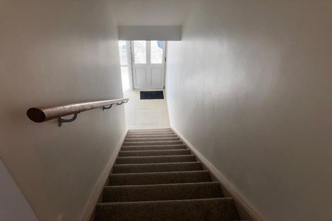 Photo of property in 33u2 Hiropi Street, Newtown, Wellington, 6021