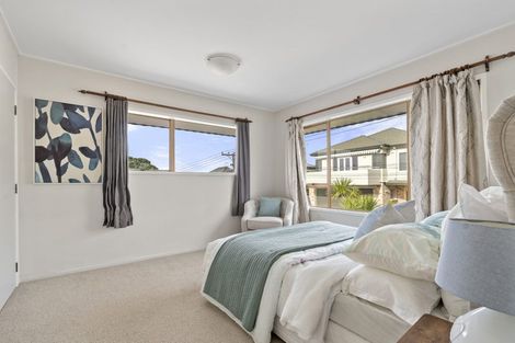 Photo of property in 1/95 Aberdeen Road, Castor Bay, Auckland, 0620