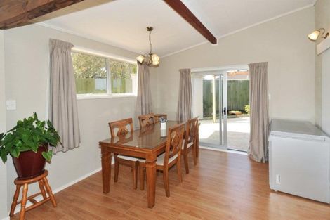 Photo of property in 4 Cassia Place, Sunnynook, Auckland, 0620