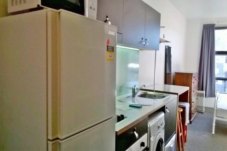 Photo of property in Urbane Apartments, 22/29 Webb Street, Mount Cook, Wellington, 6011