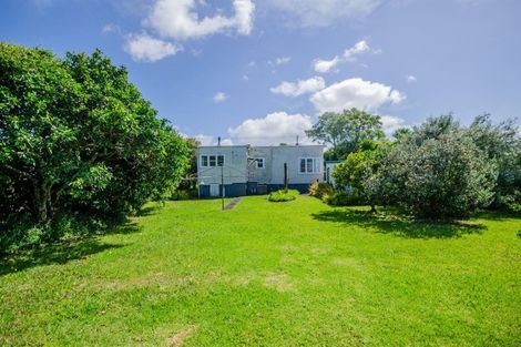 Photo of property in 72 Taikata Road, Te Atatu Peninsula, Auckland, 0610