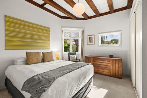 Photo of property in 18 Hukarere Road, Bluff Hill, Napier, 4110