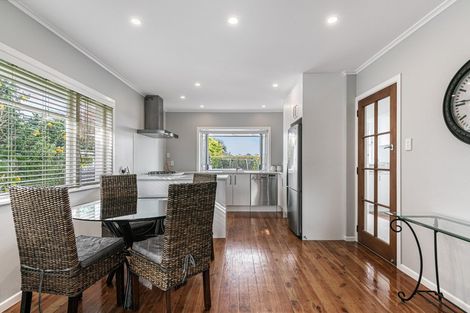Photo of property in 83 Hutchinsons Road, Bucklands Beach, Auckland, 2014