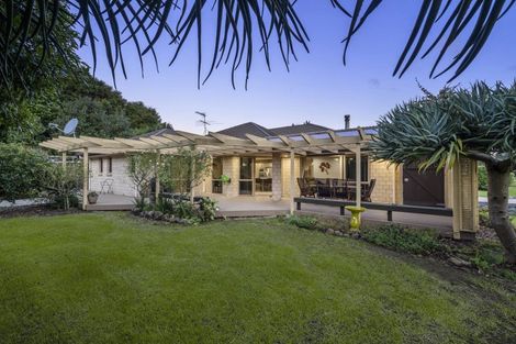 Photo of property in 112d Victoria Avenue, Waiuku, 2123