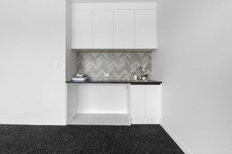 Photo of property in 27 Mahi Road, Helensville, 0800