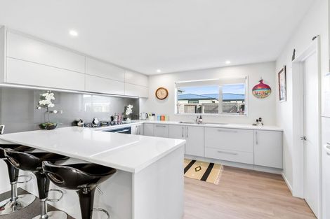 Photo of property in 16 Cassini Place, Leeston, 7632